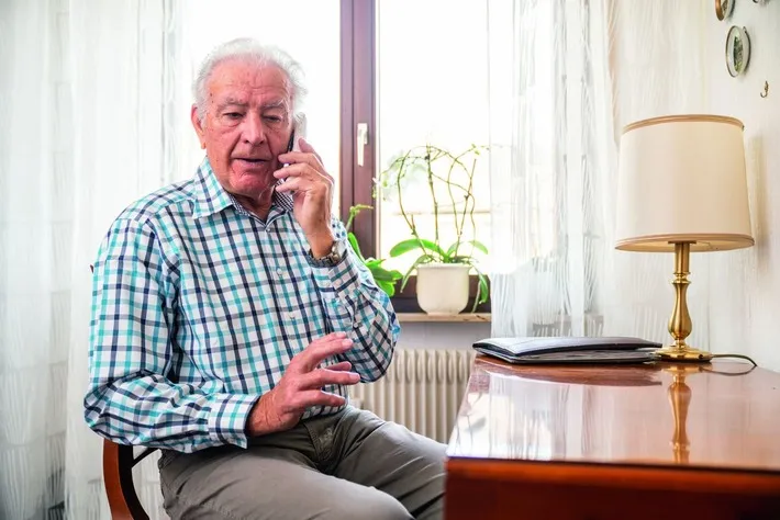 Älteres Ehepaar in Buxtehude durch falsche Polizeibeamte und Schockanruf um mehrere zehntausend Euro betrogen - Polizei sucht Zeugen und warnt erneut vor der Betrugsmasche