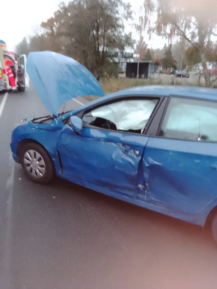 Stade ve Jork’ta Trafik Kazaları: Biri Çocuk İki Kişi Yaralandı