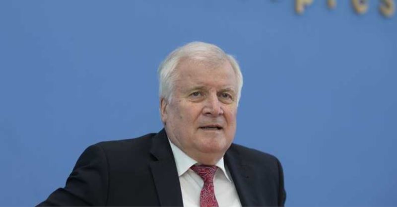 Almanya İçişleri Bakanı Seehofer: 