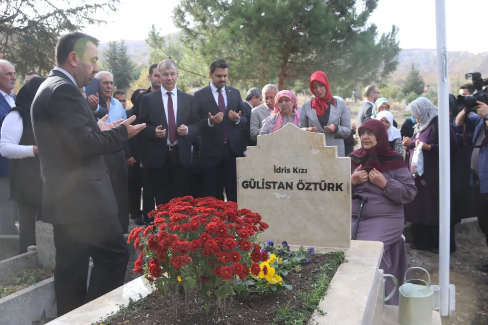 Solingen faciasında hayatını kaybeden Mevlüde Genç, kabri başında anıldı