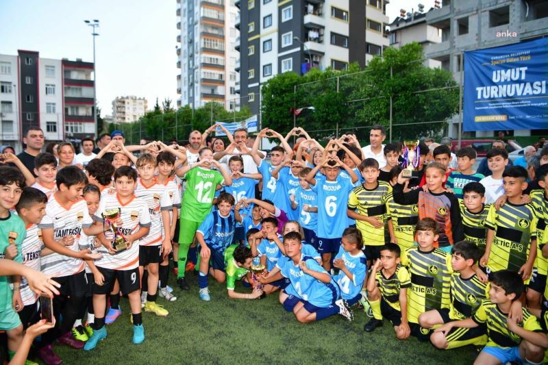 ÇUKUROVA BELEDİYESİ’NİN DÜZENLEDİĞİ ‘UMUT TURNUVASI’NIN ŞAMPİYONU ADANA DEMİRSPOR OLDU