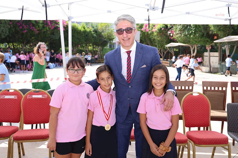 MARMARİS BELEDİYE BAŞKANI OKTAY, İLK DERS ZİLİ HEYECANINA ORTAK OLDU