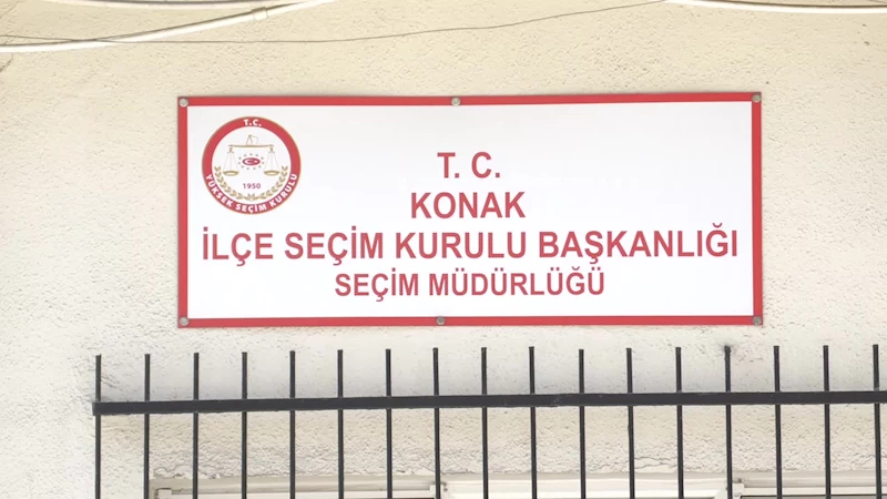 CHP İZMİR İL BAŞKANI ASLANOĞLU MAZBATASINI ALARAK GÖREVE BAŞLADI