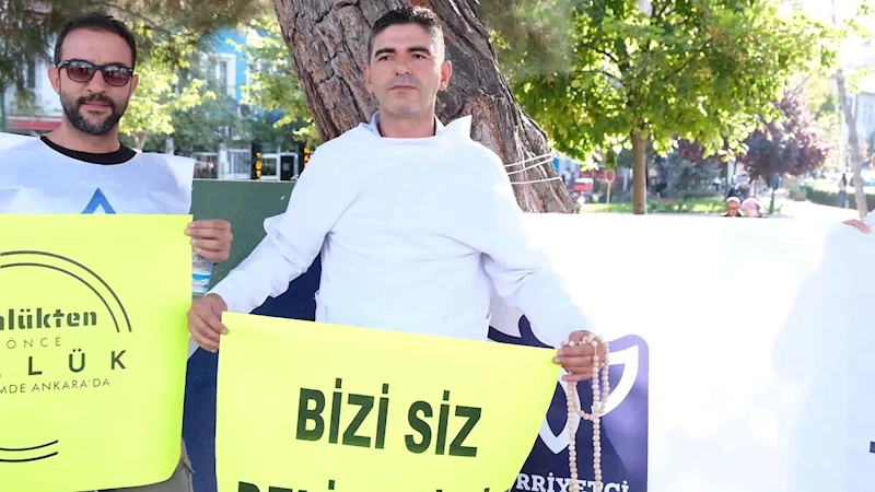 ESKİŞEHİR’DE ÖĞRETMENLERDEN TERS ÖNLÜKLÜ EYLEM