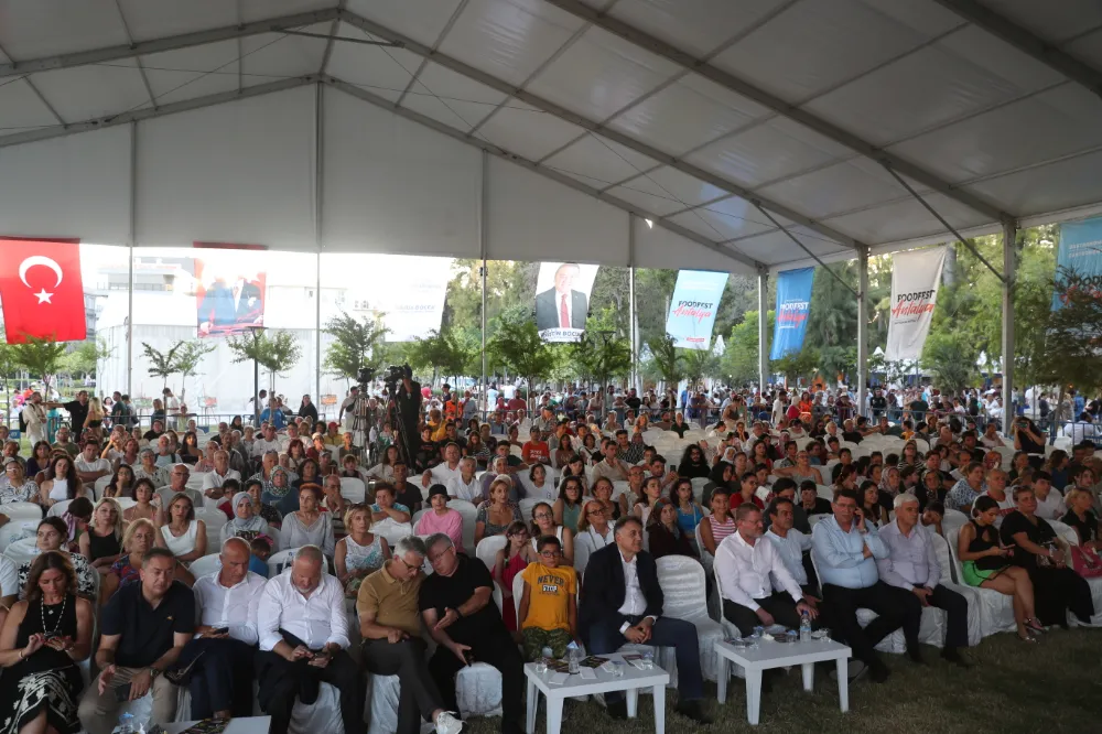 Uluslararası Food Fest Antalya Gastronomi Festivali, düzenlenen açılış töreniyle kapılarını açtı