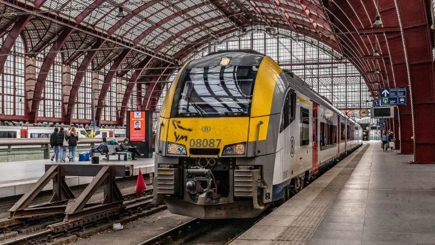 İsviçre’de tren kazası; seferler duruduldu
