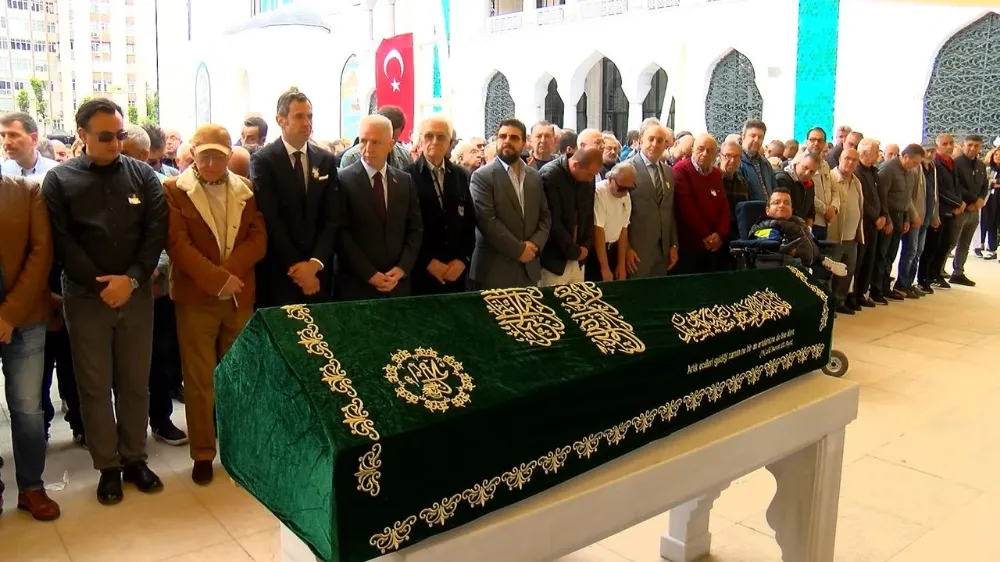 Sunucu Erkan Yolaç son yolculuğuna uğurlandı