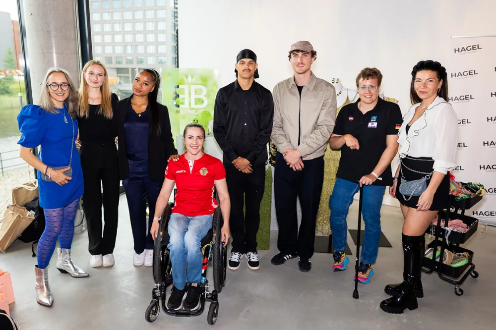 Bijou Brigitte, Paris Yolunda TEAM HAMBURG