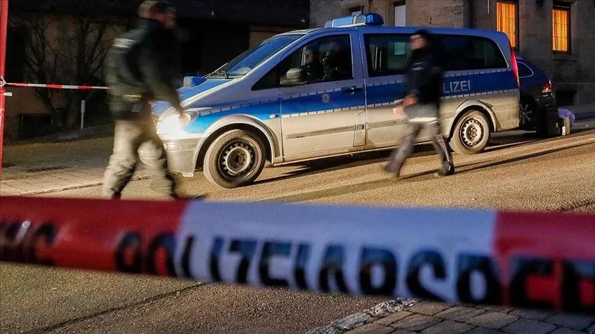 Almanya’da Ganalı iki kız çocuğu, bir grubun ırkçı saldırısına uğradı