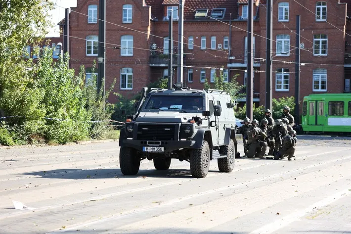 Hannover ve Lüneburg Polisi’nden  Terör Tatbikatı