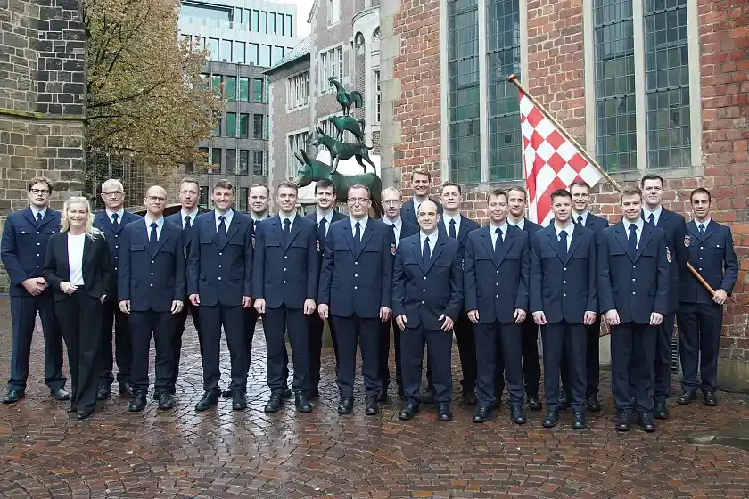 Bremen’de 17 Yeni İtfaiyeci Göreve Başladı