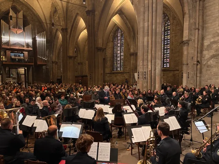 Dortmund’da Çocukları Koruma Merkezine Destek: Benefiz Konserinde 5.500 Euro Bağış Toplandı