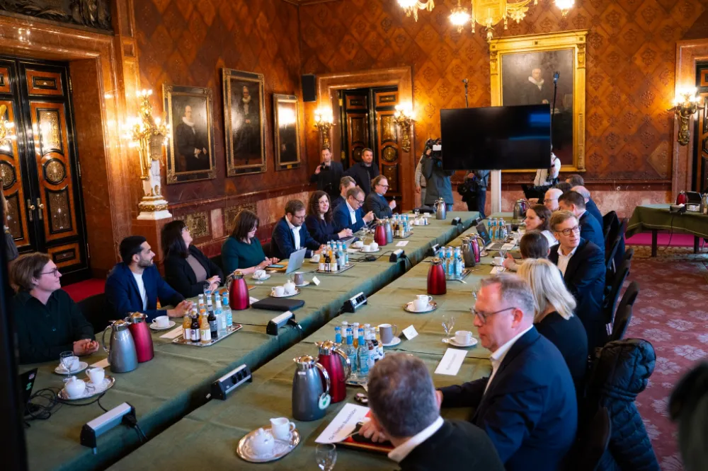 Hamburg’da SPD ve Yeşiller Koalisyon Görüşmelerine Başladı
