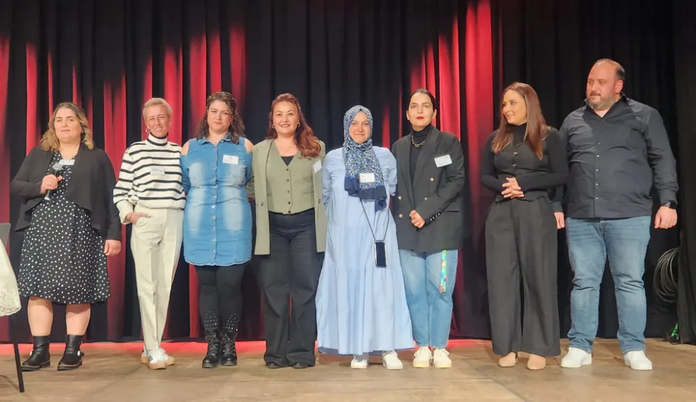 HappINess e.V. Derneği’nden “Bir Umut” Dayanışma Semineri