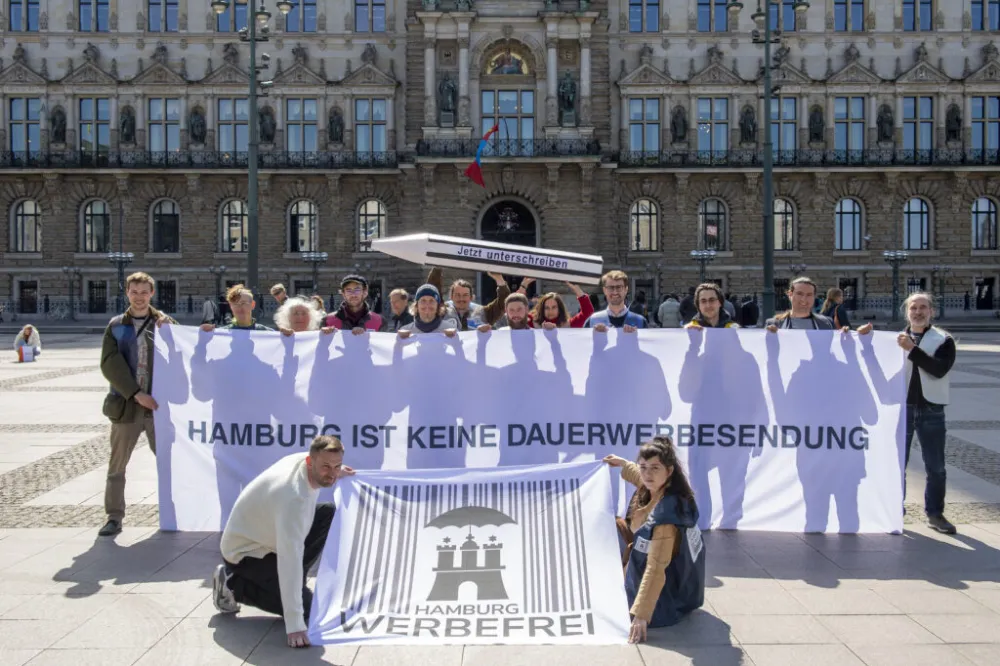 “Hamburg Reklamsız” Girişimi Başarısız Oldu: Kazanan Yine Şirketler
