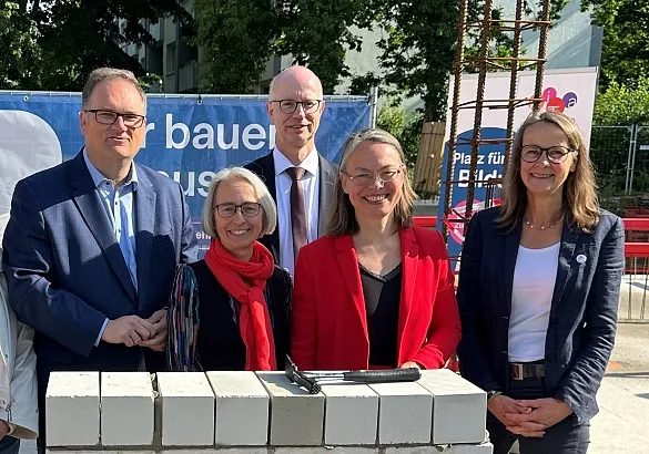 Bremen’de Eğitim Kampüsü İçin İlk Adım Atıldı: Sodenmatt’ta Temel Atma Töreni
