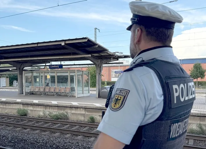 Lüneburg Tren Garında Yakalandı: Aranan Cezayirli Soyguncu Tutuklandı