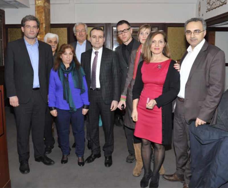 “Irkçı şiddet kurbanlarının yakınlarına sorumluluğumuz var”