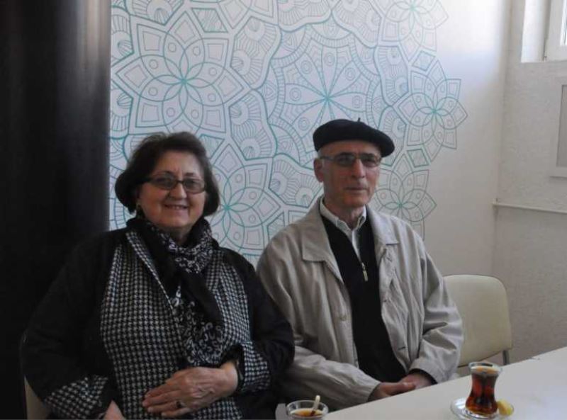 70 Yaşındaki Şkriyel Çiftinin Türkçe Mutluluğu