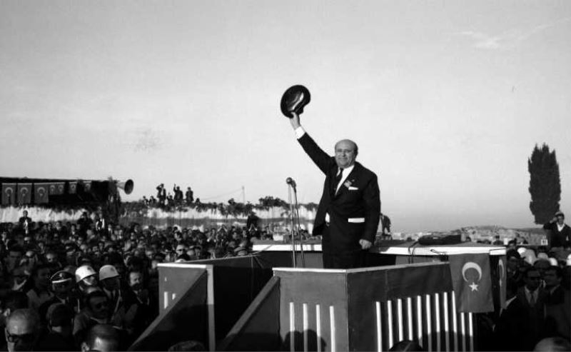 9. Cumhurbaşkanı Demirel vefat etti