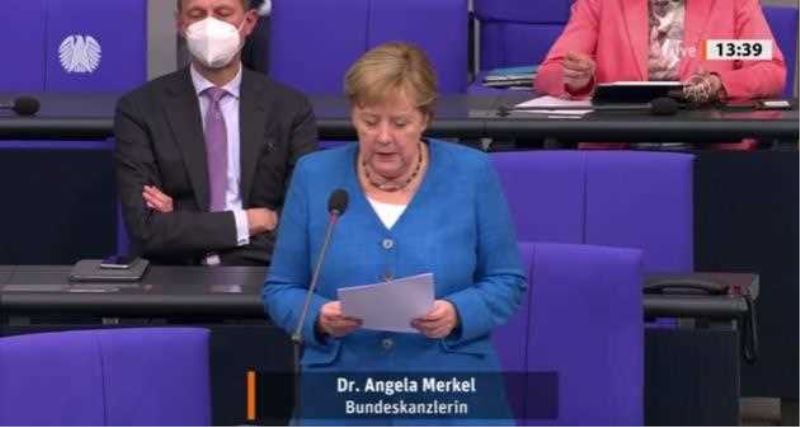 Almanya Başbakanı Merkel, halkı Kovid-19 salgınında tedbirli davranmayı sürdürmeye çağırdı