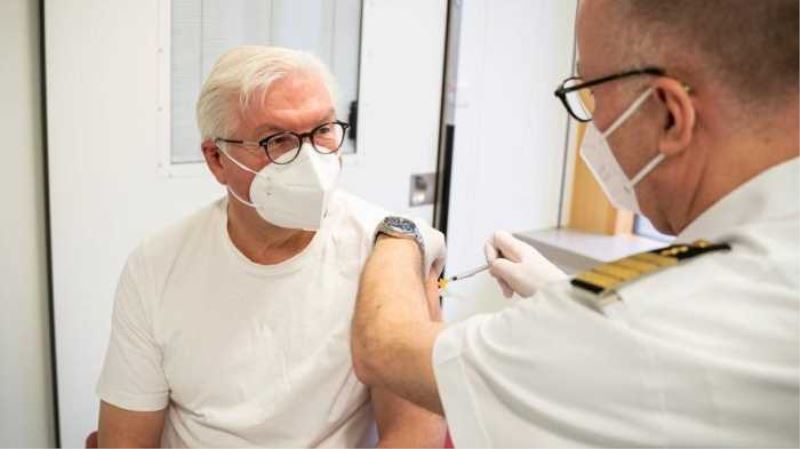 Almanya Cumhurbaşkanı Steinmeier Kovid-19 aşısı oldu