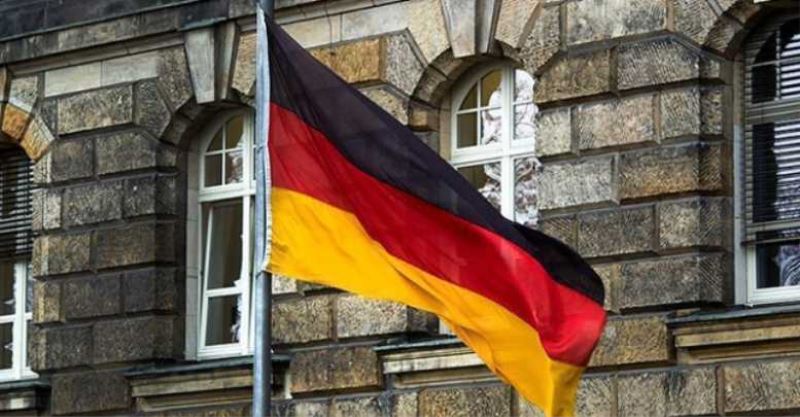 Almanya partnerler için seyahat kısıtlamasını kaldırdı