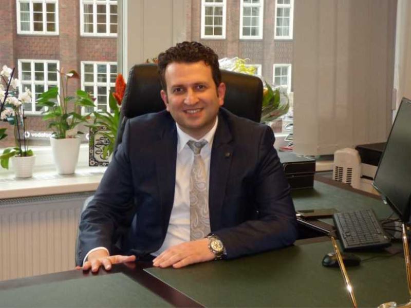 AvukatTalha Barut yeni bürosuna taşındı.