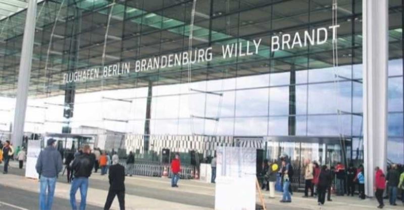 Berlin-Brandenburg Havalimanı 9 yıl gecikmeyle hizmete girdi