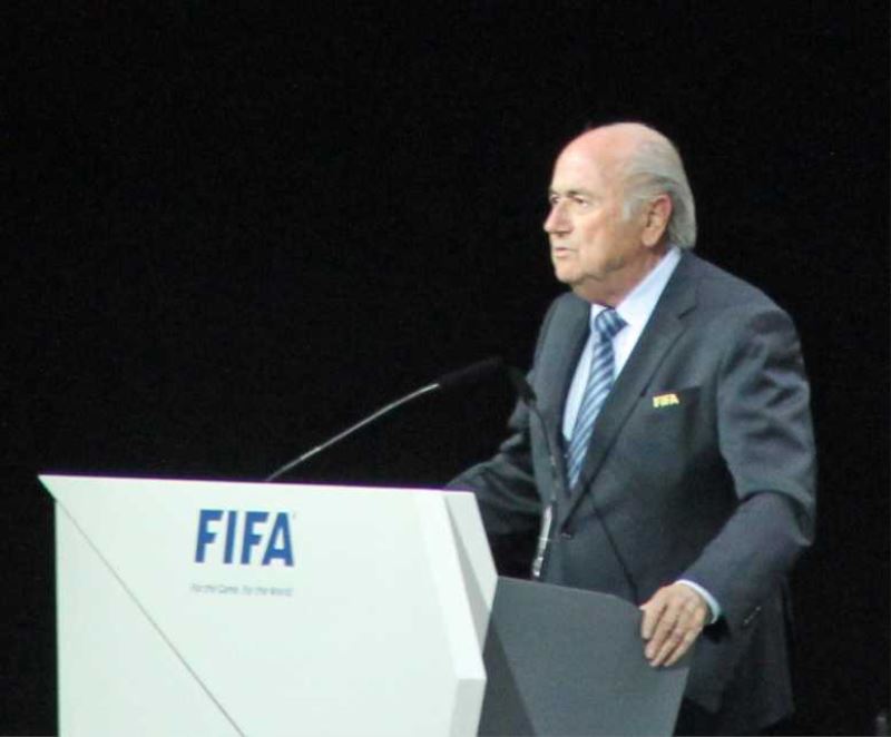 Blatter yeniden FIFA başkanı