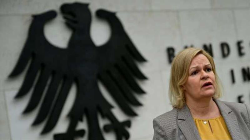 Bundesinnenministerin für härteres Durchgreifen gegen häusliche Gewalt