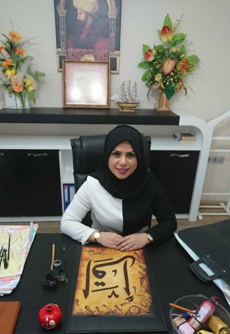 EBRU AÇIKGÖZ: SANAT ALLAH VERGİSİDİR ALLAH İLE KUL ARASINDAKİ KÖPRÜDÜR!