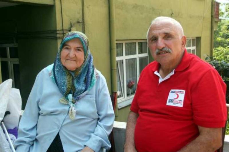 Eşinden kalan otomobili Kızılay