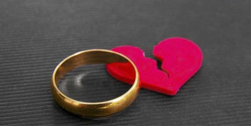 EVLENENLER AZALDI BOŞANANLAR ÇOĞALDI