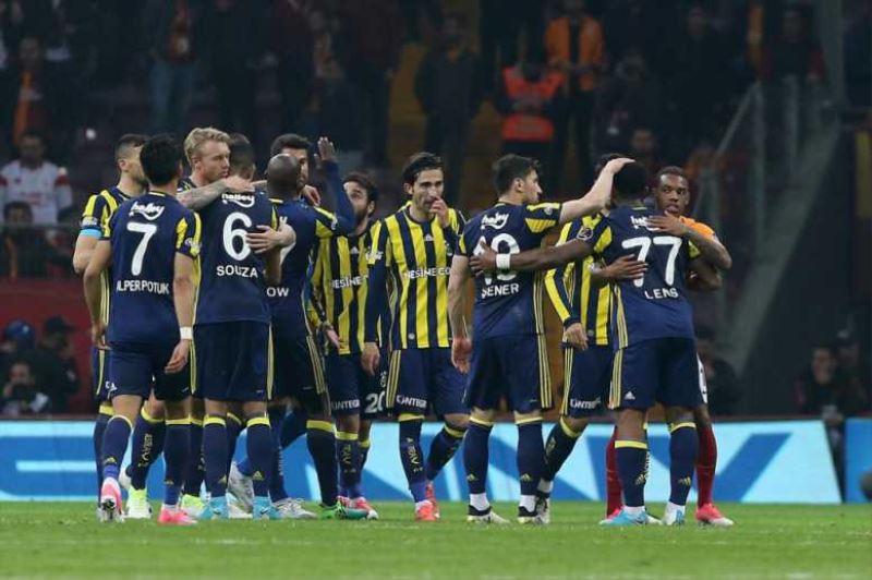  Fenerbahçe, derbide son dakikada güldü