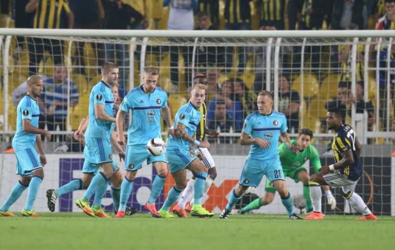 Fenerbahçe tek golle zirvede 