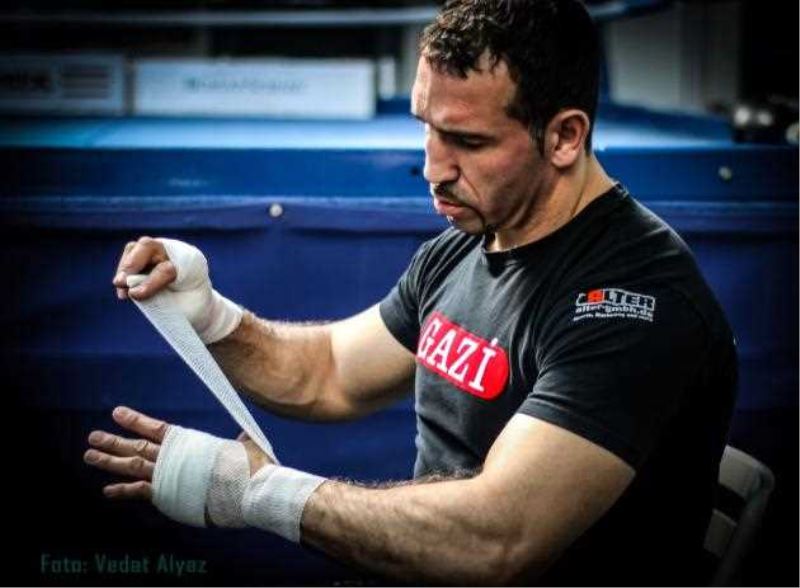 Fırat Arslan, dünya şampiyonluk eleme maçına çıkıyor