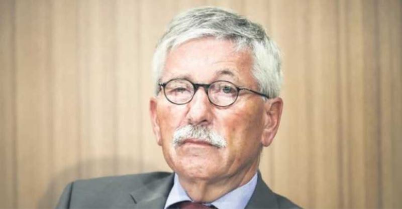 Göçmen karşıtı Sarrazin SPD