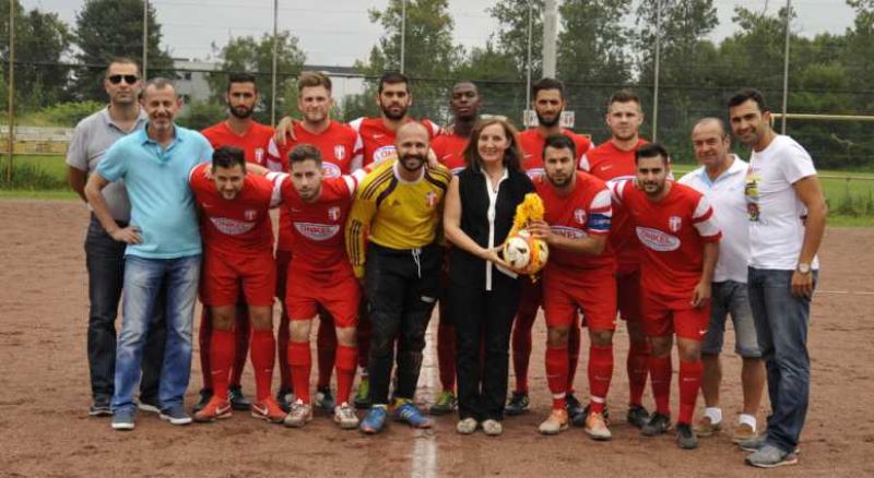 Güngör Yılmaz Türk takımlarının maçlarını izledi