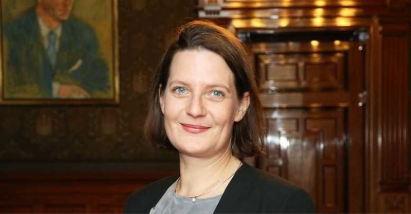 Hamburg Eyaleti Dış ilişkiler sorumlusu Anette Tabbara oldu