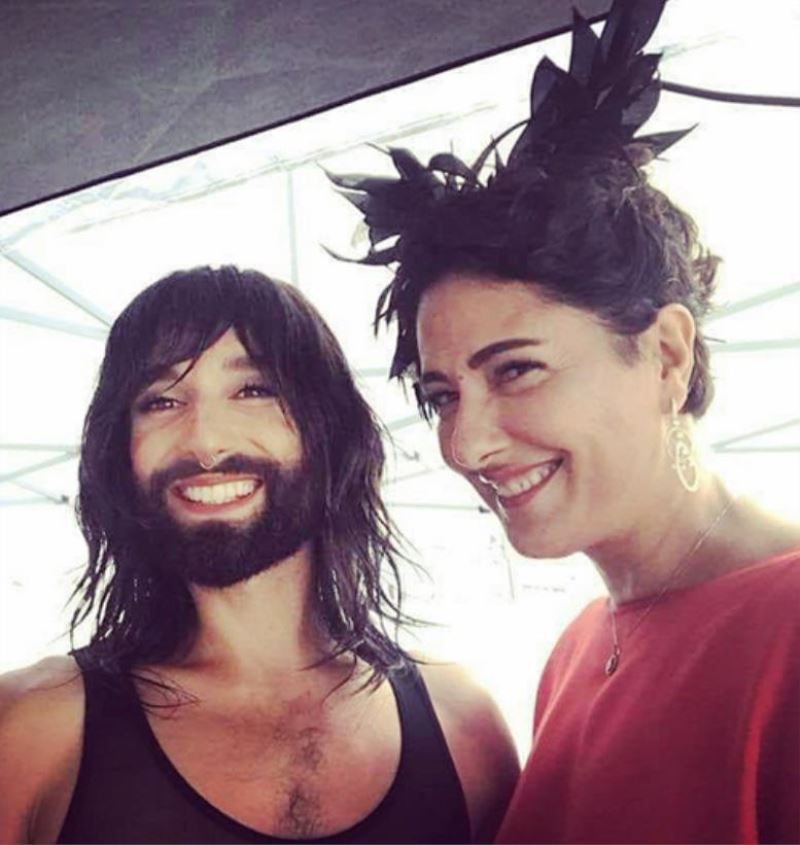 Meltem Cumbul  Hamburg’da gay yürüyüşüne katıldı