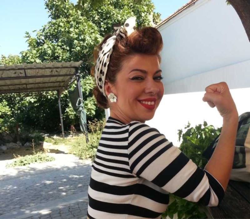 ÖZGE FIŞKIN’DAN YEPYENİ BİR ŞARKI VE KLİP 