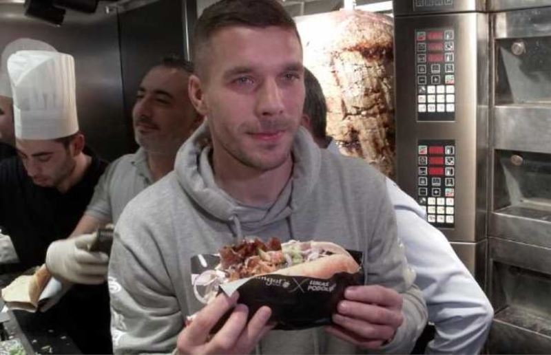 Podolski, Şanlıurfalı kardeşlerle Köln