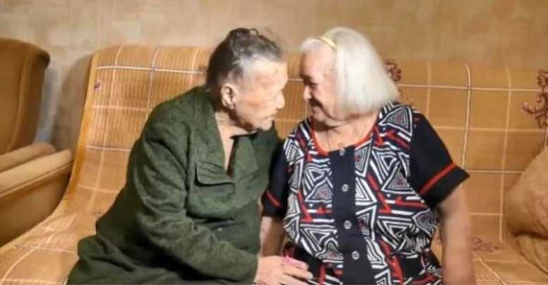 Savaşın ayırdığı kız kardeşler 78 yıl sonra buluştu