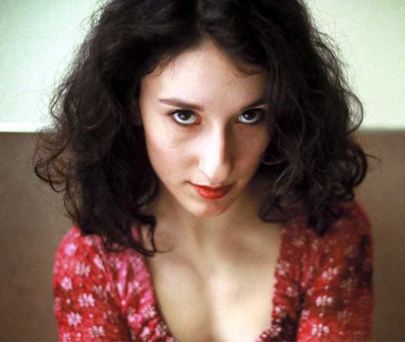 Sibel Kekilli porno filmlerini sildiriyor!