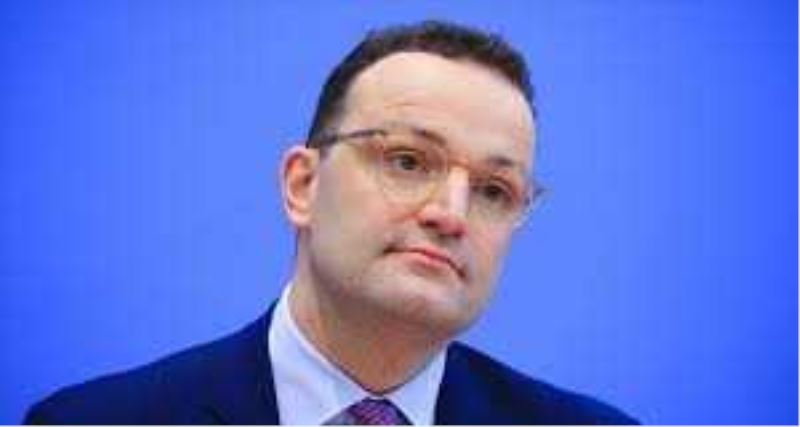 Spahn: Yıl sonuna kadar herkes ya aşılanacak ya iyileşecek ya da ölecek