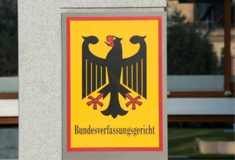 Streit um Auskunftsanspruch von Bundestag über Verfassungsschutz in Karlsruhe