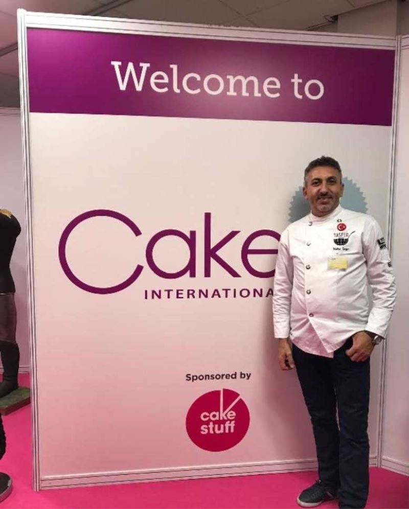 Türk pasta şefi İngiltere’den iki ödül ile döndü   