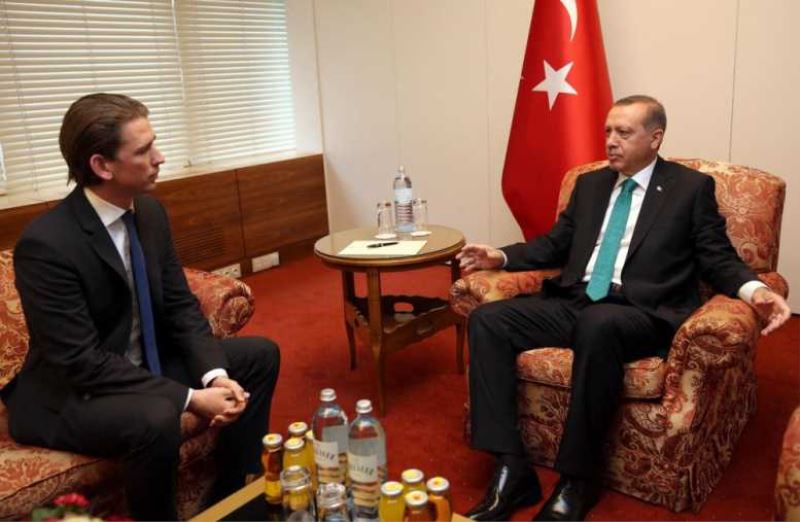 Yüz yüze görüştüler