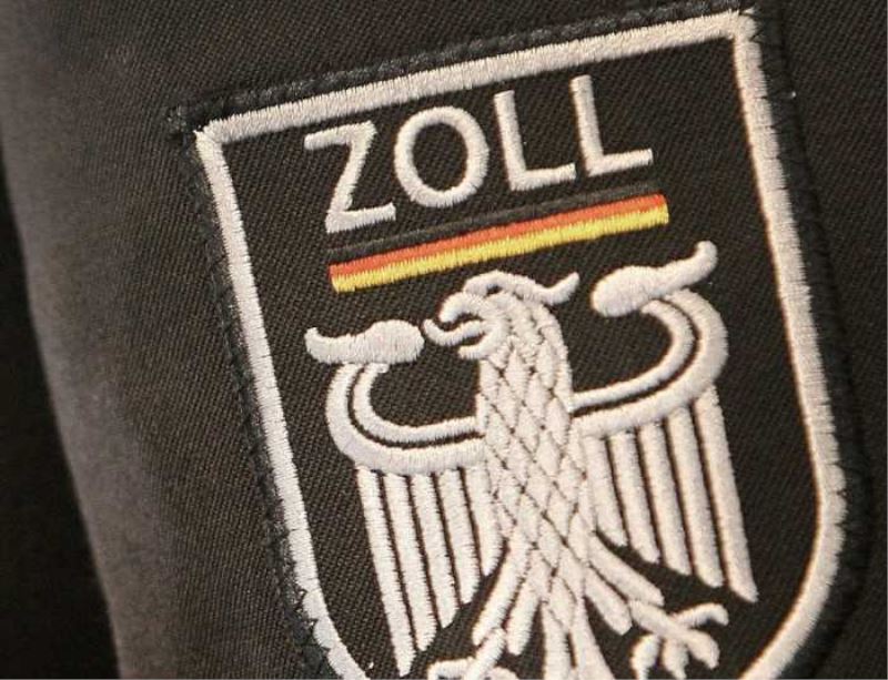 Zoll findet in Sachsen eine Million Schmuggelzigaretten und vier Tonnen Tabak